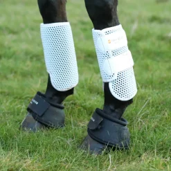 Equilibrium Tri-Zone Over Reach Boots
