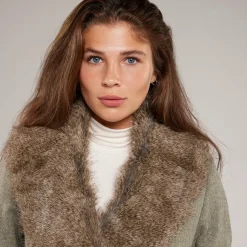 Toggi Berrington Faux Fur Shawl